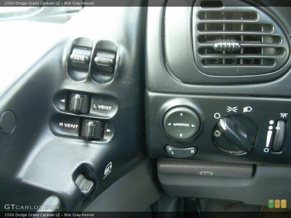 Mist Gray Interior Controls for the 2000 Dodge Grand Caravan LE #42878275
