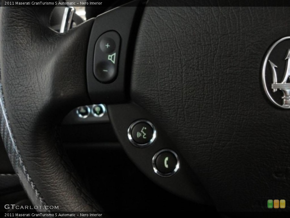 Nero Interior Controls for the 2011 Maserati GranTurismo S Automatic #42879406