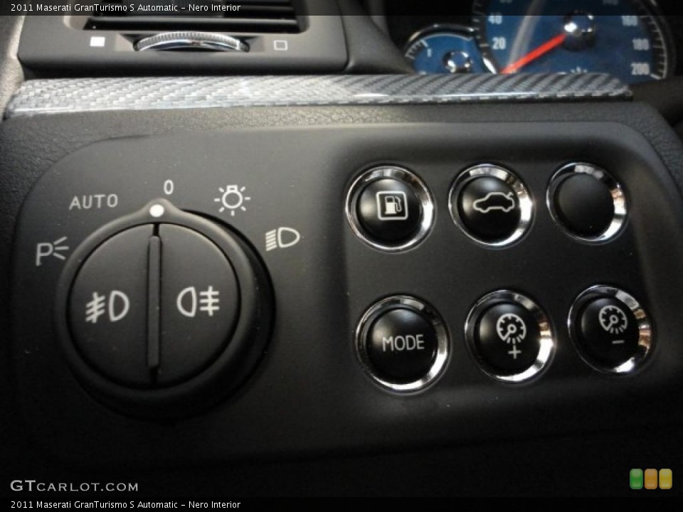 Nero Interior Controls for the 2011 Maserati GranTurismo S Automatic #42879452