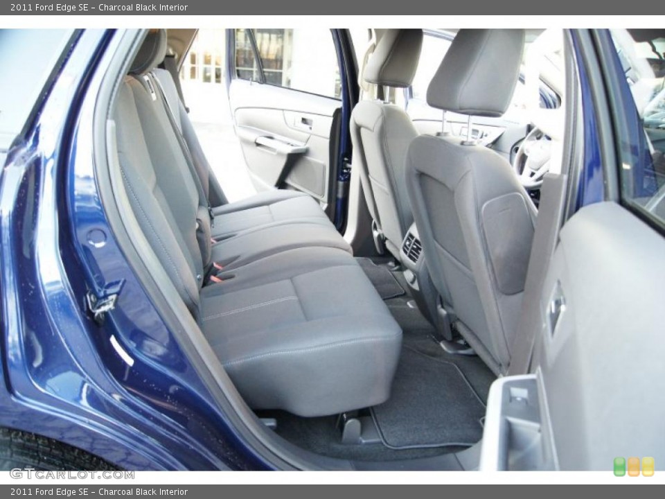 Charcoal Black Interior Photo for the 2011 Ford Edge SE #42889597