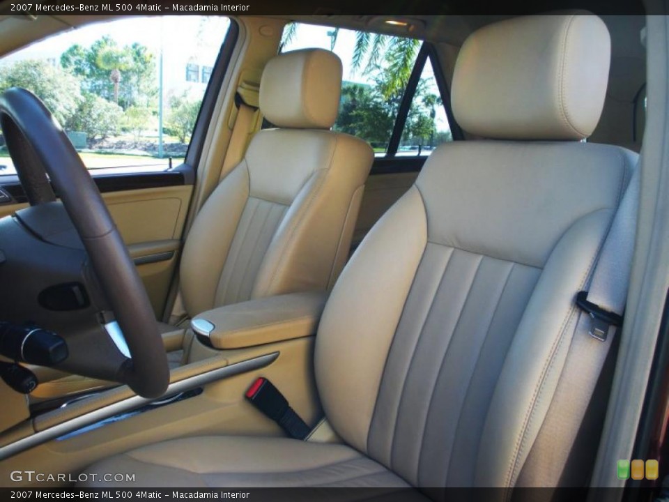 Macadamia Interior Photo for the 2007 Mercedes-Benz ML 500 4Matic #42897597