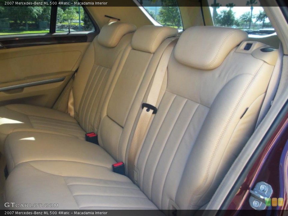 Macadamia Interior Photo for the 2007 Mercedes-Benz ML 500 4Matic #42897629