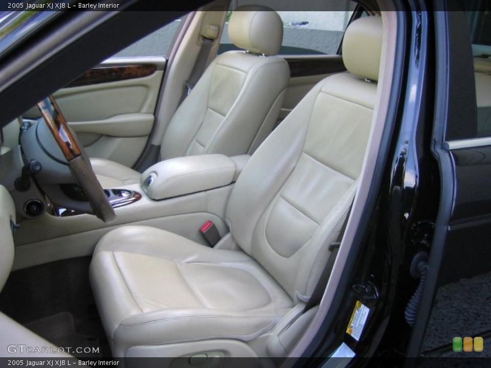 Barley Interior Photo for the 2005 Jaguar XJ XJ8 L #42905913