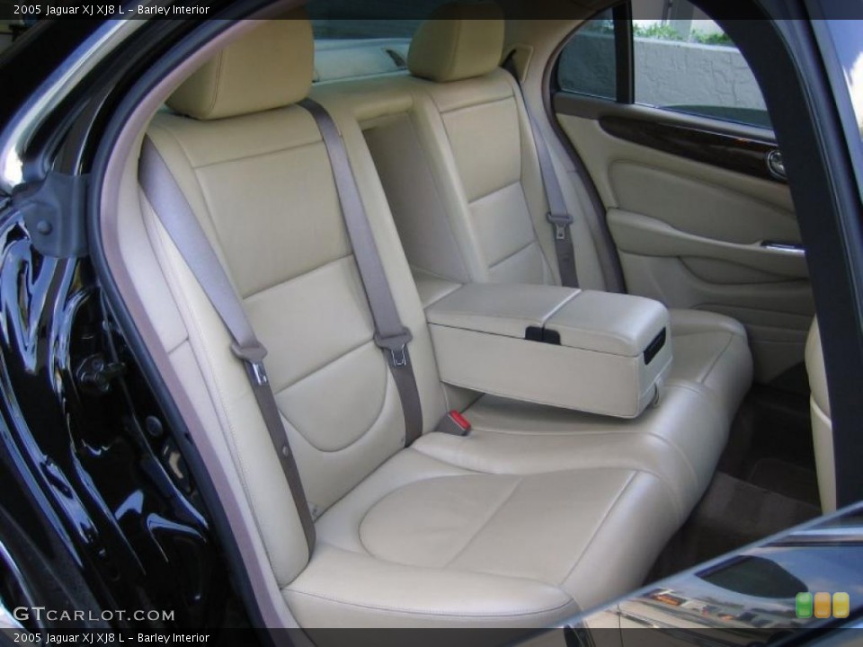 Barley Interior Photo for the 2005 Jaguar XJ XJ8 L #42905957