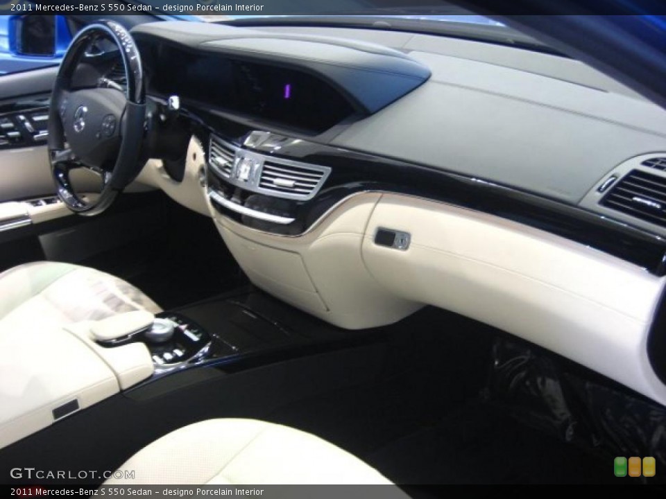 designo Porcelain Interior Dashboard for the 2011 Mercedes-Benz S 550 Sedan #42906757