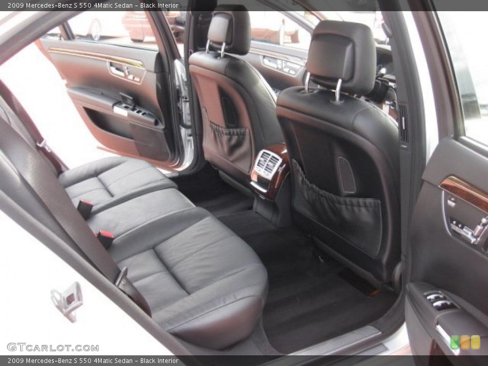 Black Interior Photo for the 2009 Mercedes-Benz S 550 4Matic Sedan #42907929