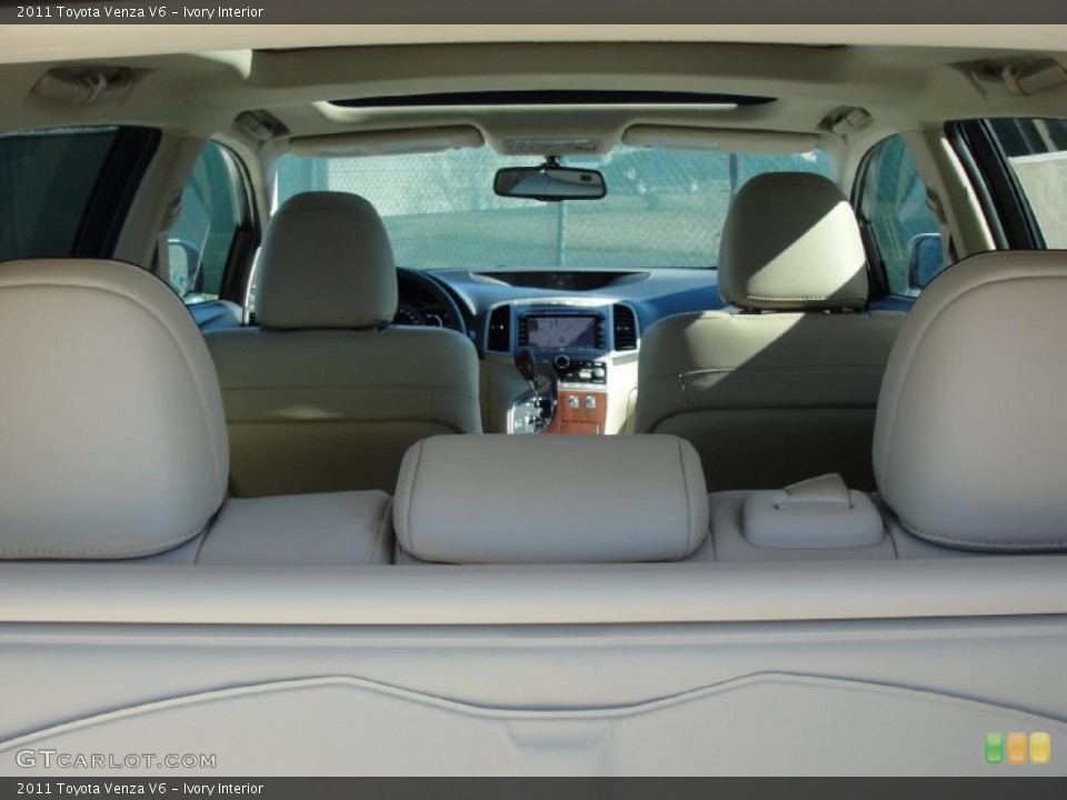 Ivory Interior Photo for the 2011 Toyota Venza V6 #42918390