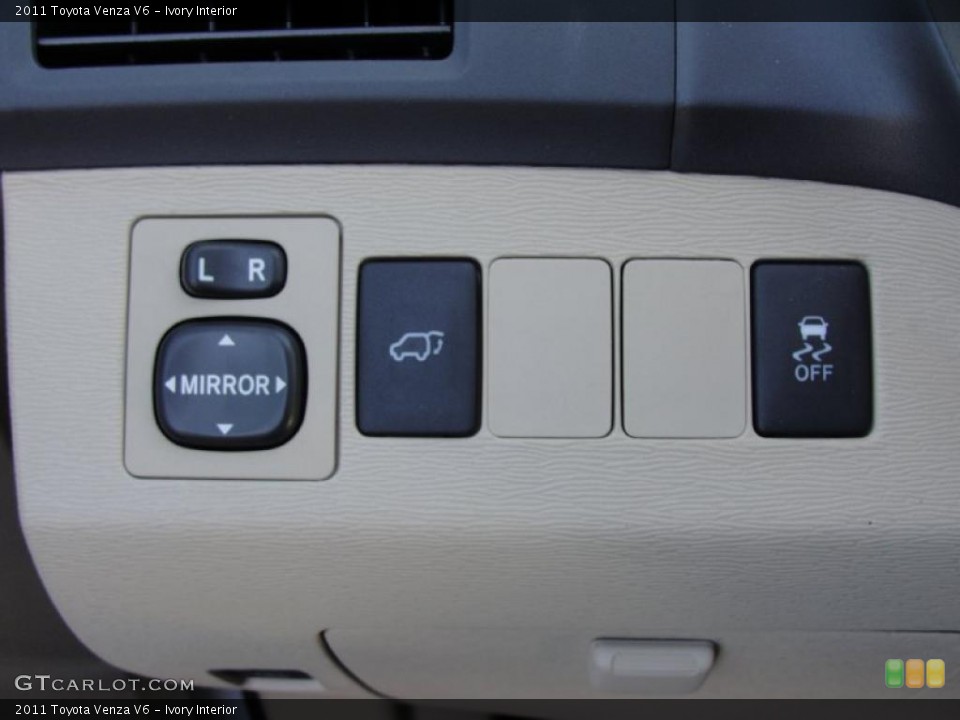 Ivory Interior Controls for the 2011 Toyota Venza V6 #42918642