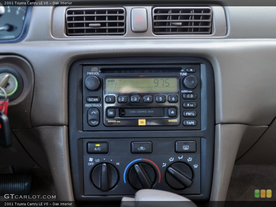 Oak Interior Controls for the 2001 Toyota Camry LE V6 #42925948
