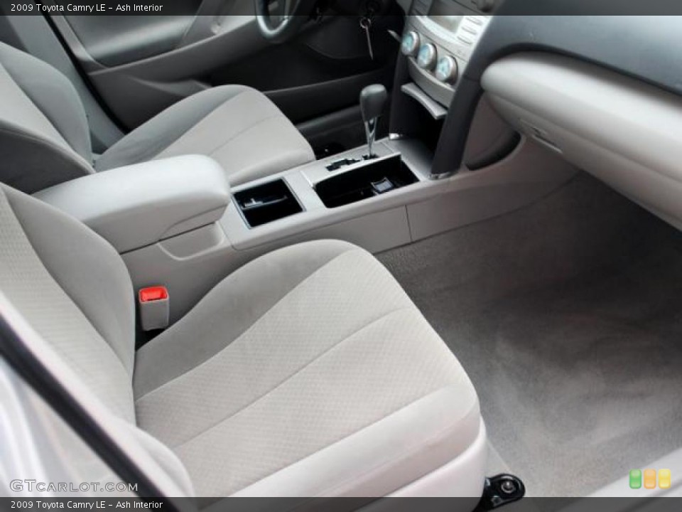 Ash Interior Photo for the 2009 Toyota Camry LE #42926944