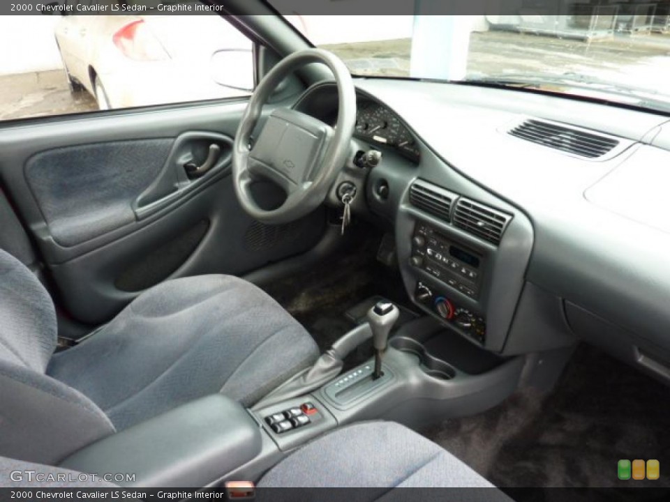 Graphite Interior Dashboard for the 2000 Chevrolet Cavalier LS Sedan #42929331