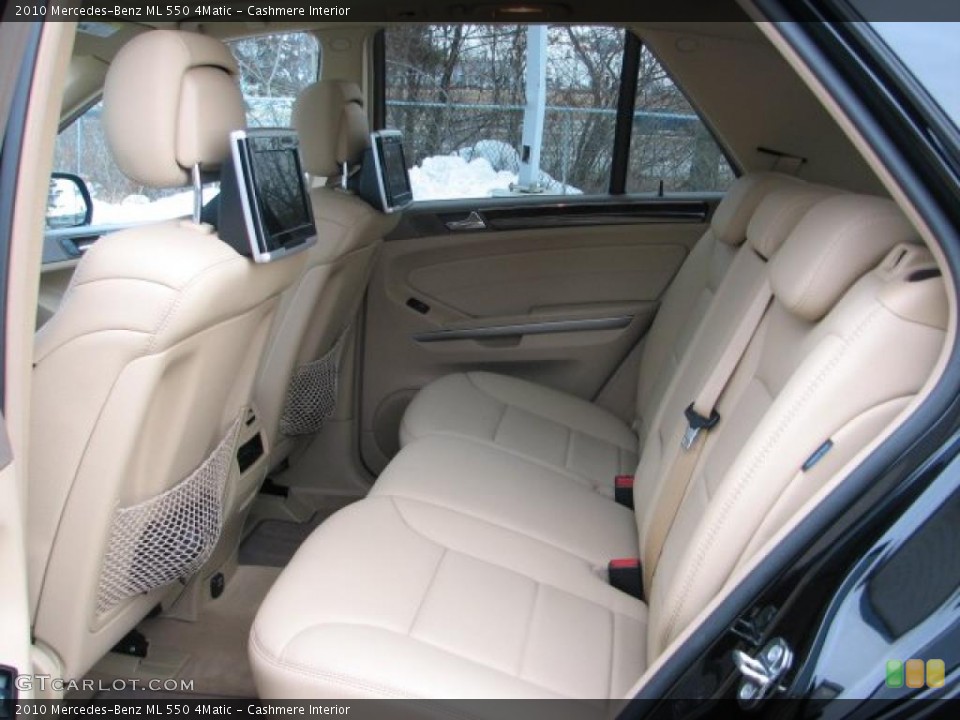 Cashmere Interior Photo for the 2010 Mercedes-Benz ML 550 4Matic #42938235