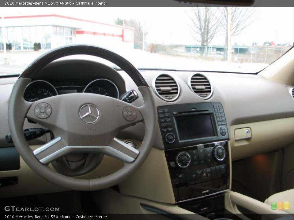 Cashmere Interior Dashboard for the 2010 Mercedes-Benz ML 550 4Matic #42938251