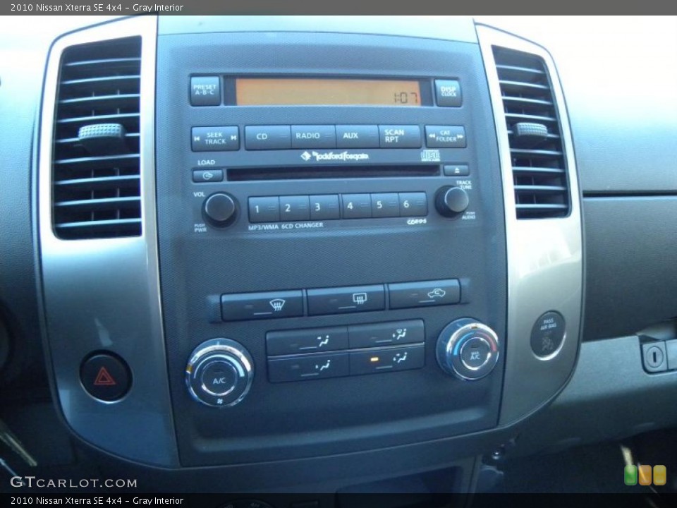 Gray Interior Controls for the 2010 Nissan Xterra SE 4x4 #42953607