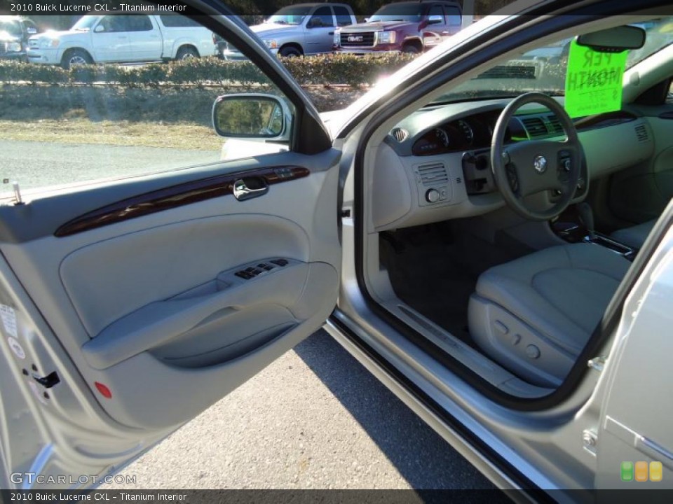 Titanium Interior Photo for the 2010 Buick Lucerne CXL #42954263