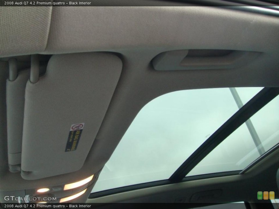 Black Interior Sunroof for the 2008 Audi Q7 4.2 Premium quattro #42961599