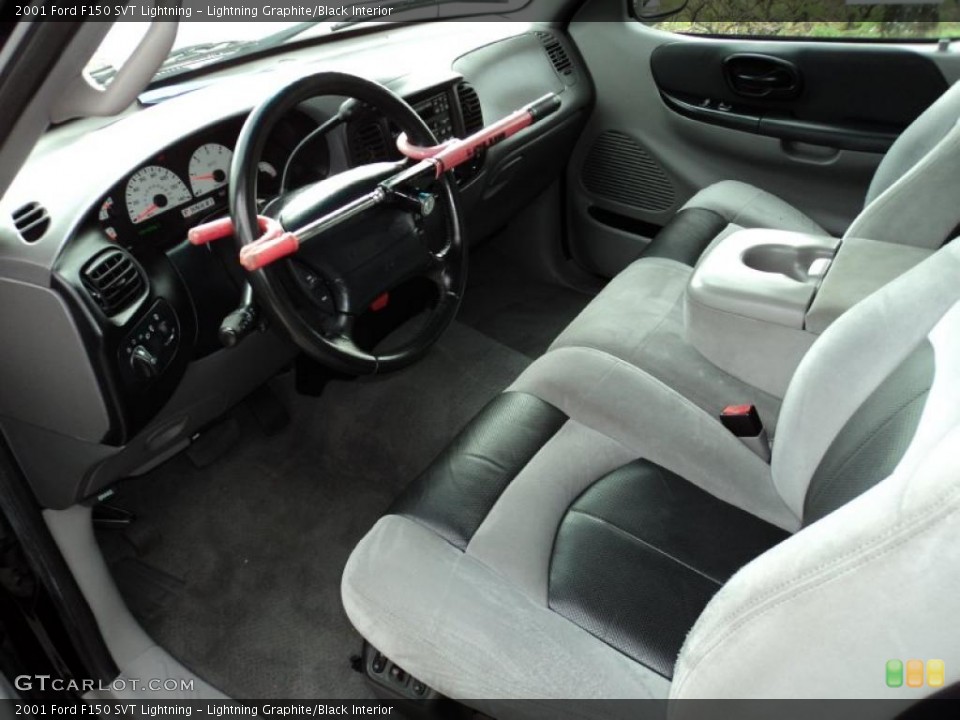 Lightning Graphite/Black Interior Photo for the 2001 Ford F150 SVT Lightning #42979677