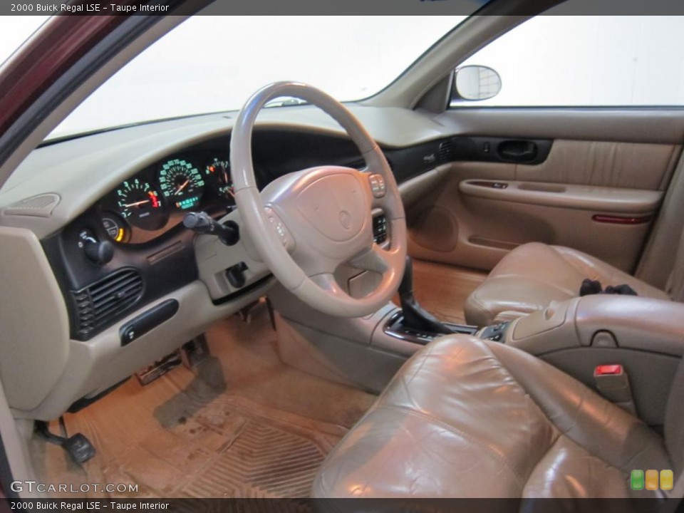 Taupe Interior Photo for the 2000 Buick Regal LSE #42997219