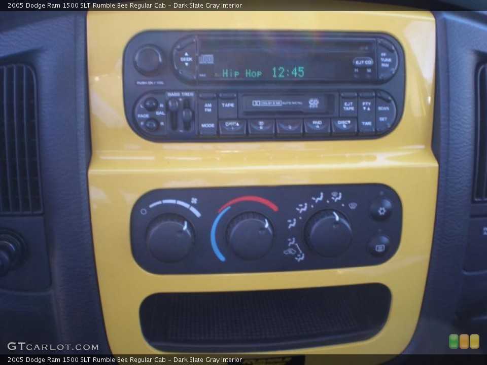 Dark Slate Gray Interior Controls for the 2005 Dodge Ram 1500 SLT Rumble Bee Regular Cab #43012499