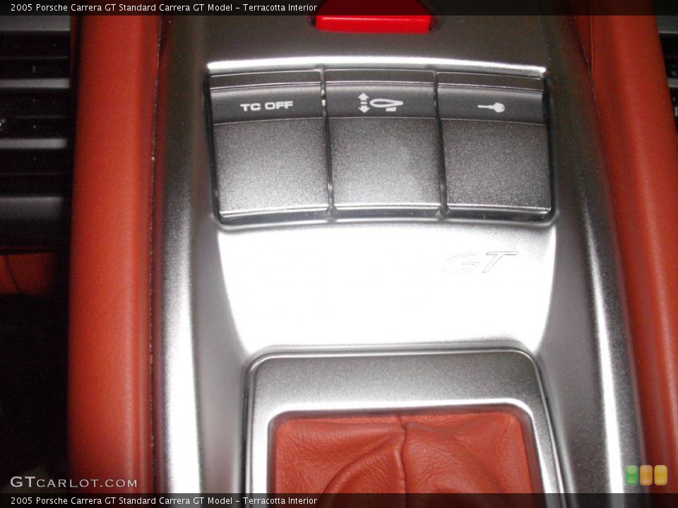 Terracotta Interior Controls for the 2005 Porsche Carrera GT  #430238