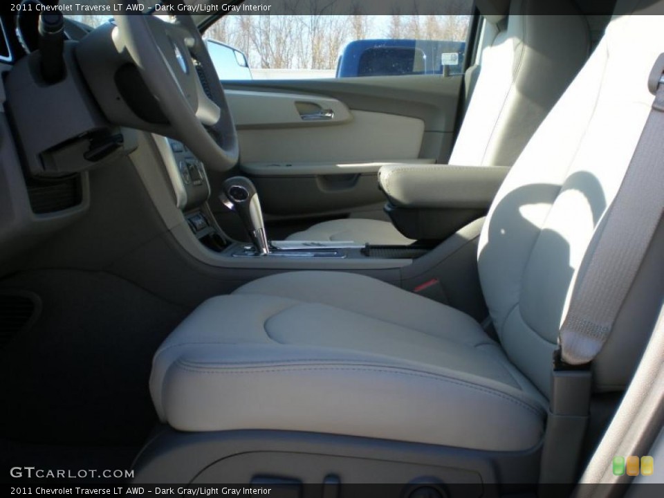 Dark Gray/Light Gray Interior Photo for the 2011 Chevrolet Traverse LT AWD #43027071