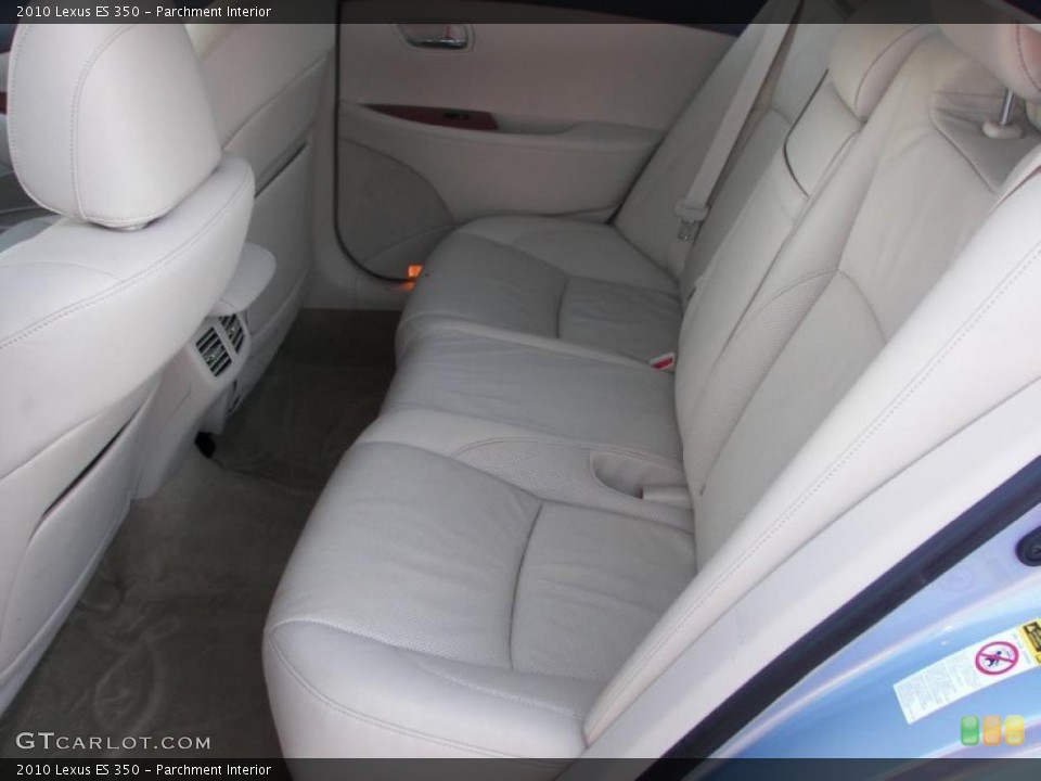 Parchment Interior Photo for the 2010 Lexus ES 350 #43033059