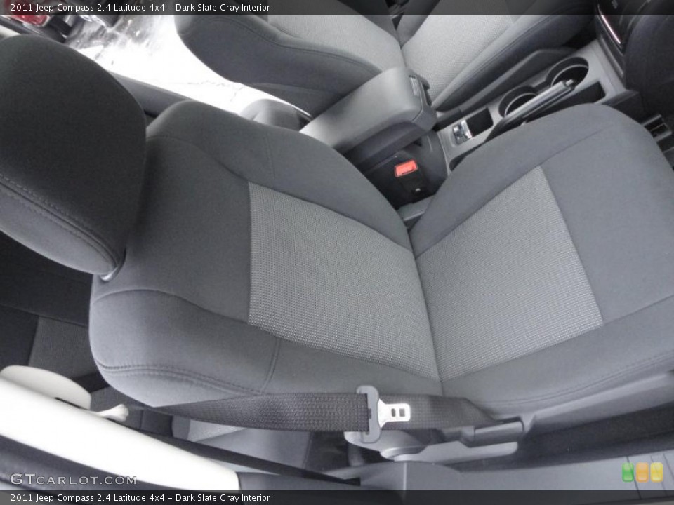 Dark Slate Gray Interior Photo for the 2011 Jeep Compass 2.4 Latitude 4x4 #43035671