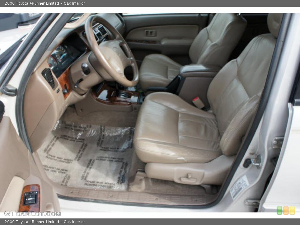 Oak Interior Photo for the 2000 Toyota 4Runner Limited #43058124