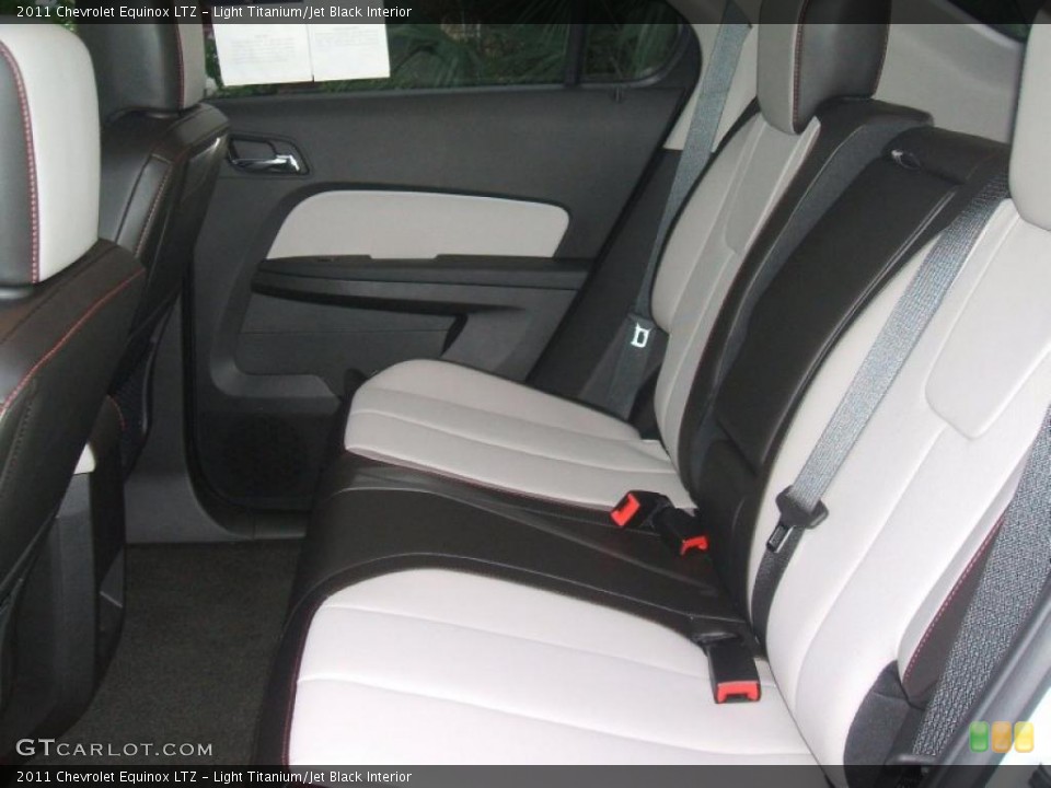 Light Titanium/Jet Black Interior Photo for the 2011 Chevrolet Equinox LTZ #43061308