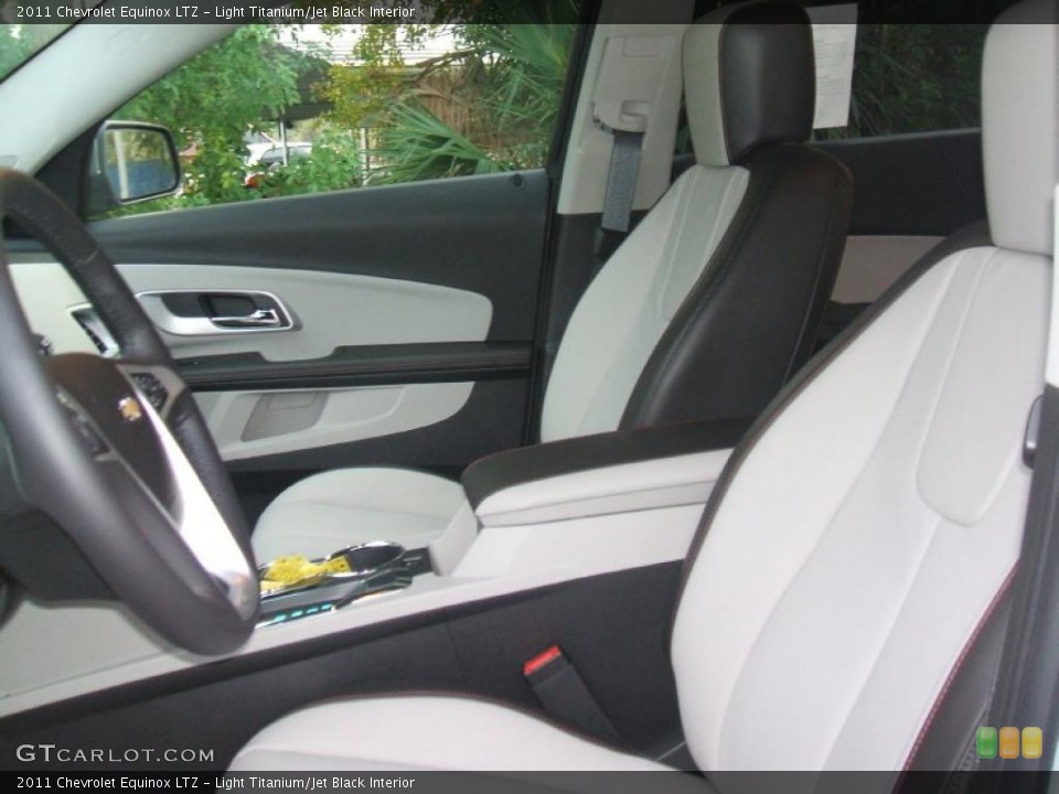 Light Titanium/Jet Black Interior Photo for the 2011 Chevrolet Equinox LTZ #43061360