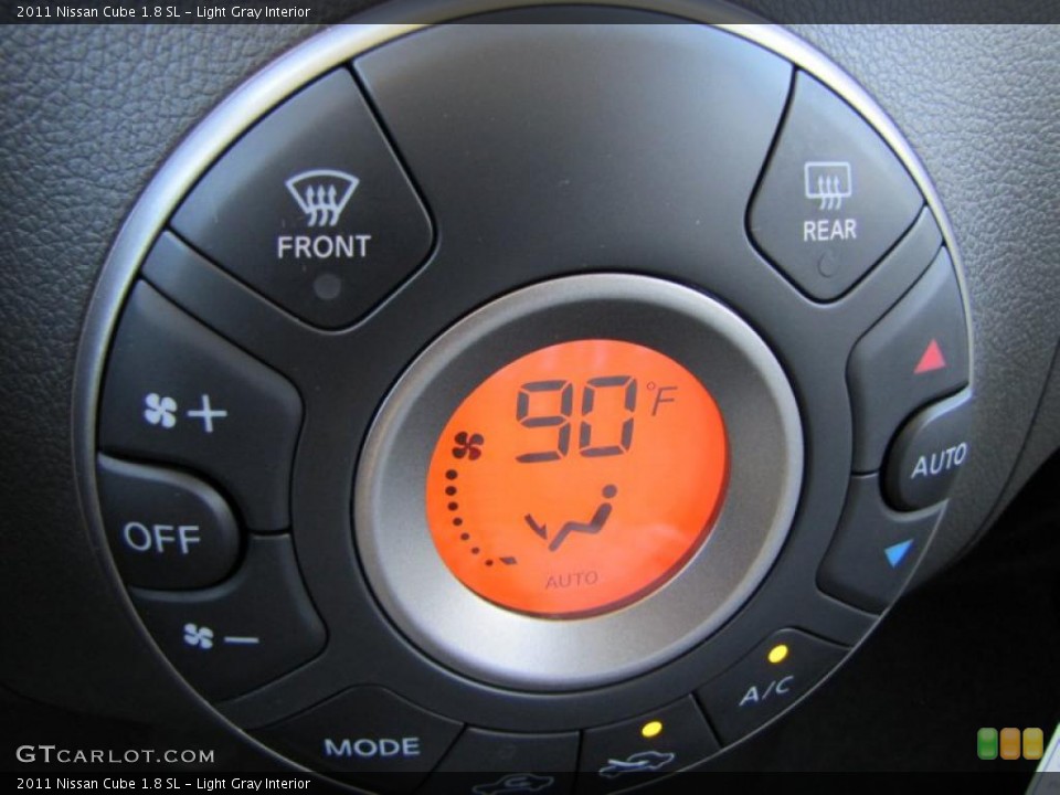 Light Gray Interior Controls for the 2011 Nissan Cube 1.8 SL #43072758
