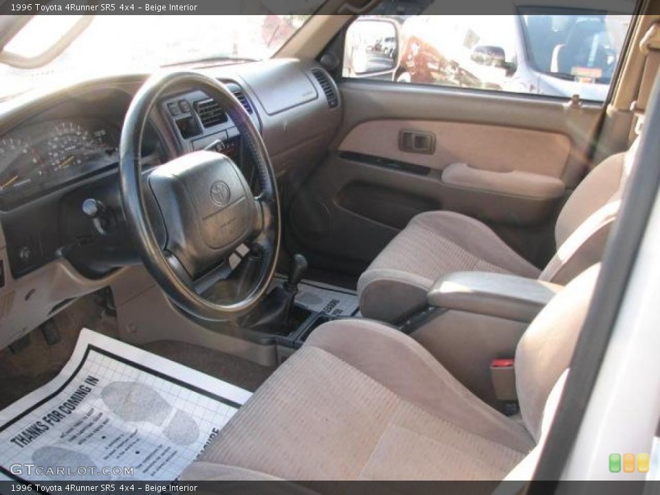Beige Interior Photo for the 1996 Toyota 4Runner SR5 4x4 #43078163