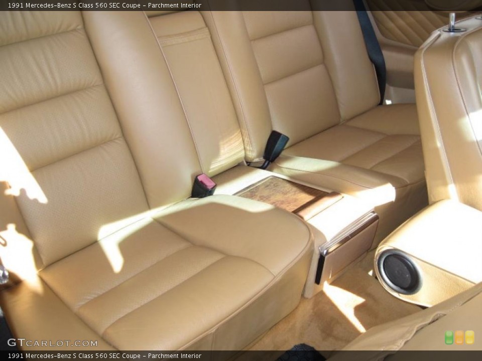 Parchment Interior Photo for the 1991 Mercedes-Benz S Class 560 SEC Coupe #43082830