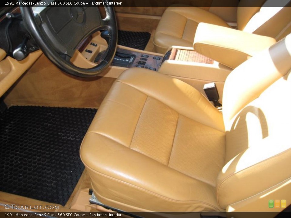 Parchment Interior Photo for the 1991 Mercedes-Benz S Class 560 SEC Coupe #43082862