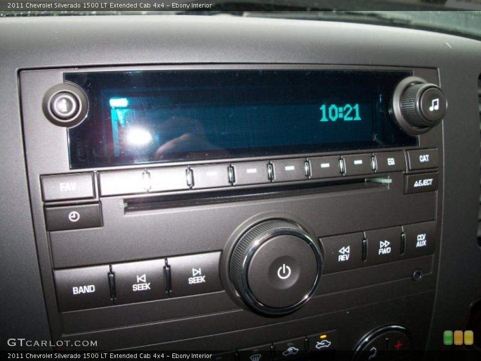 Ebony Interior Controls for the 2011 Chevrolet Silverado 1500 LT Extended Cab 4x4 #43084655