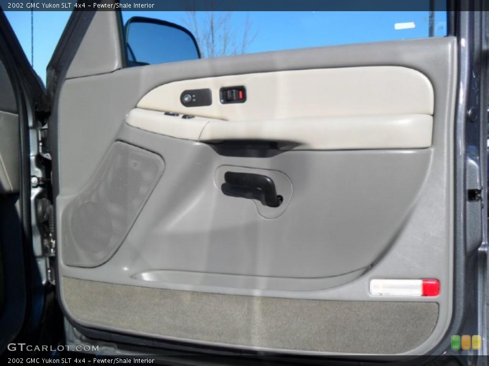 Pewter/Shale Interior Door Panel for the 2002 GMC Yukon SLT 4x4 #43098736