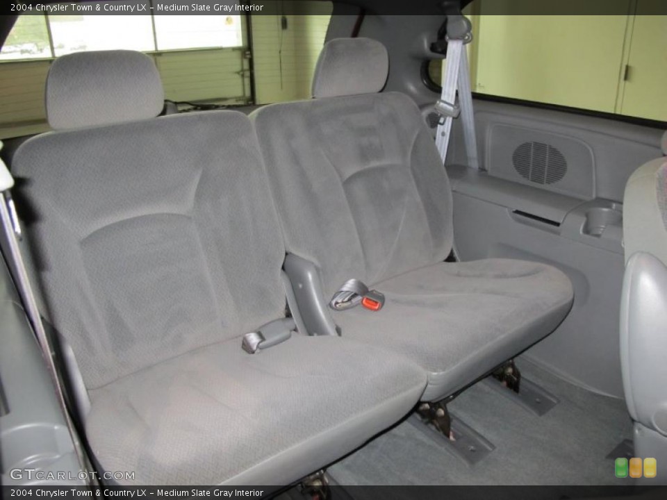 Medium Slate Gray Interior Photo for the 2004 Chrysler Town & Country LX #43113689
