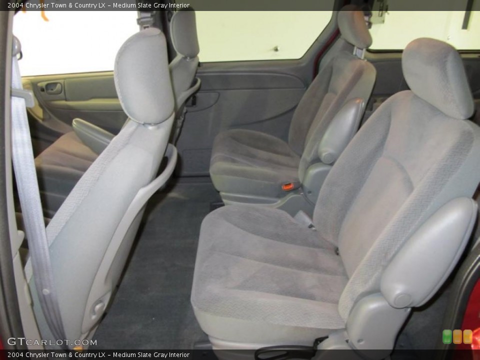 Medium Slate Gray Interior Photo for the 2004 Chrysler Town & Country LX #43113745