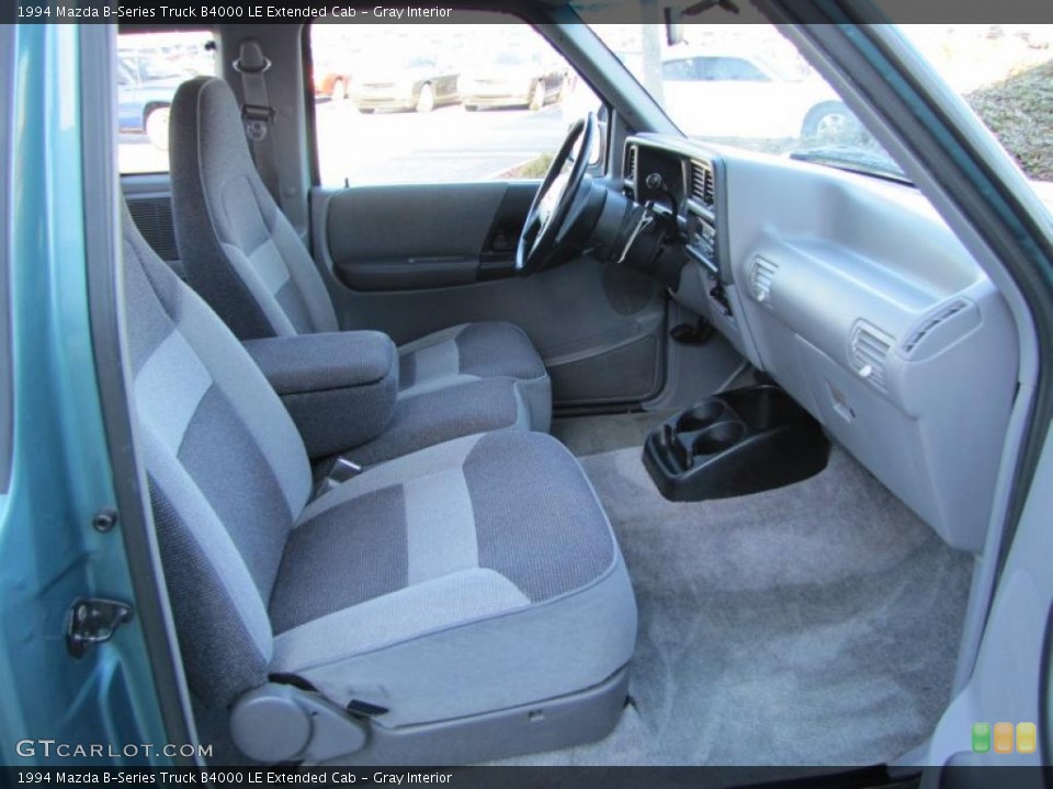 Gray Interior Photo for the 1994 Mazda B-Series Truck B4000 LE Extended Cab #43118206