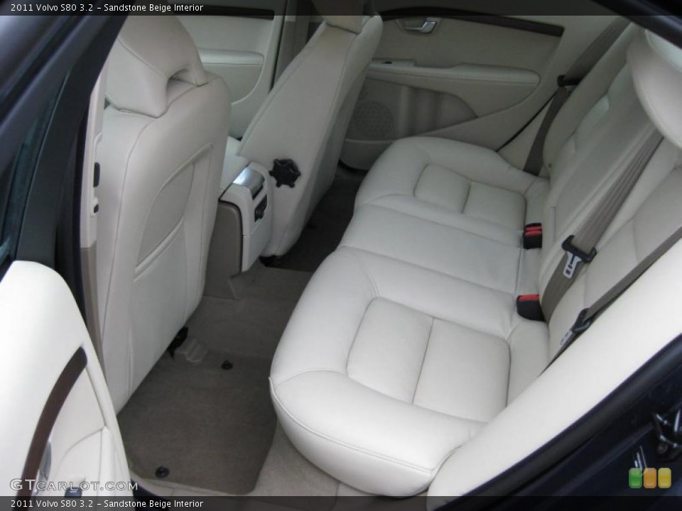Sandstone Beige Interior Photo for the 2011 Volvo S80 3.2 #43172281