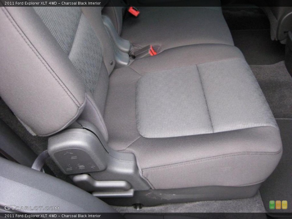 Charcoal Black Interior Photo for the 2011 Ford Explorer XLT 4WD #43174110