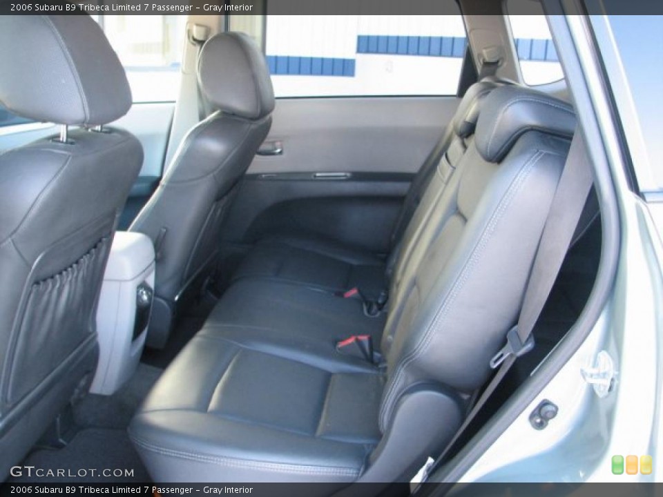 Gray Interior Photo for the 2006 Subaru B9 Tribeca Limited 7 Passenger #43193030