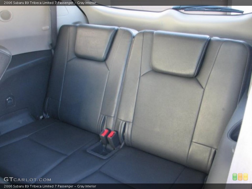 Gray Interior Photo for the 2006 Subaru B9 Tribeca Limited 7 Passenger #43193049