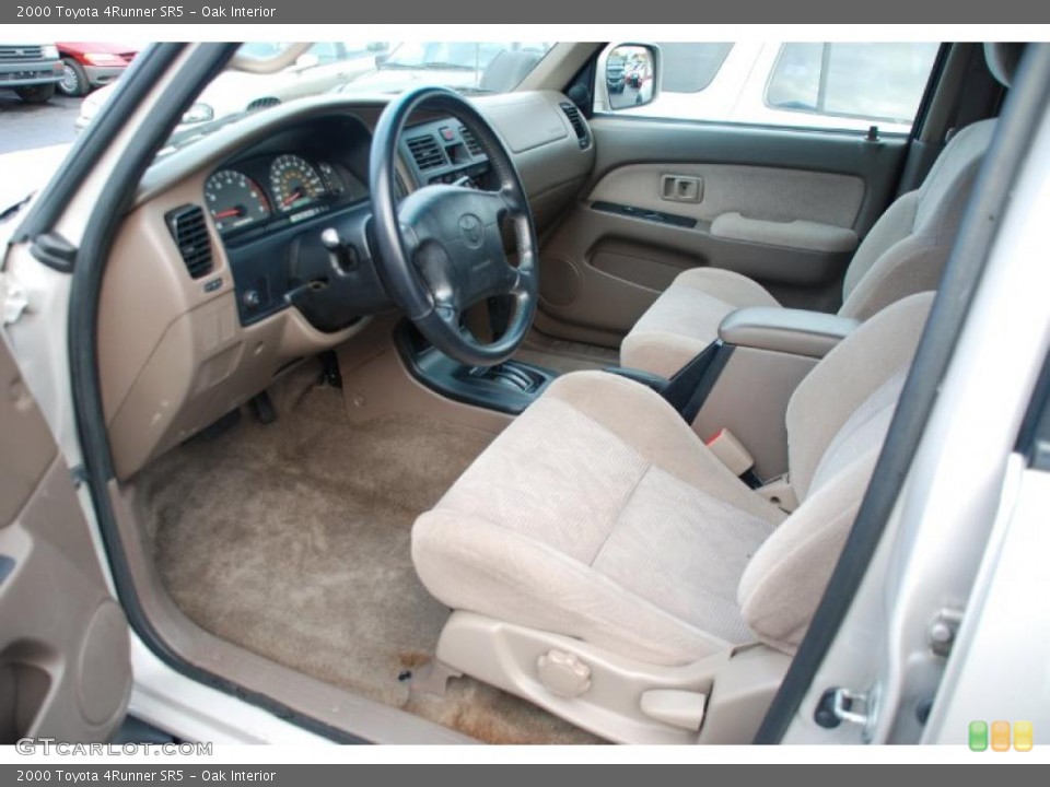 Oak Interior Photo for the 2000 Toyota 4Runner SR5 #43217705