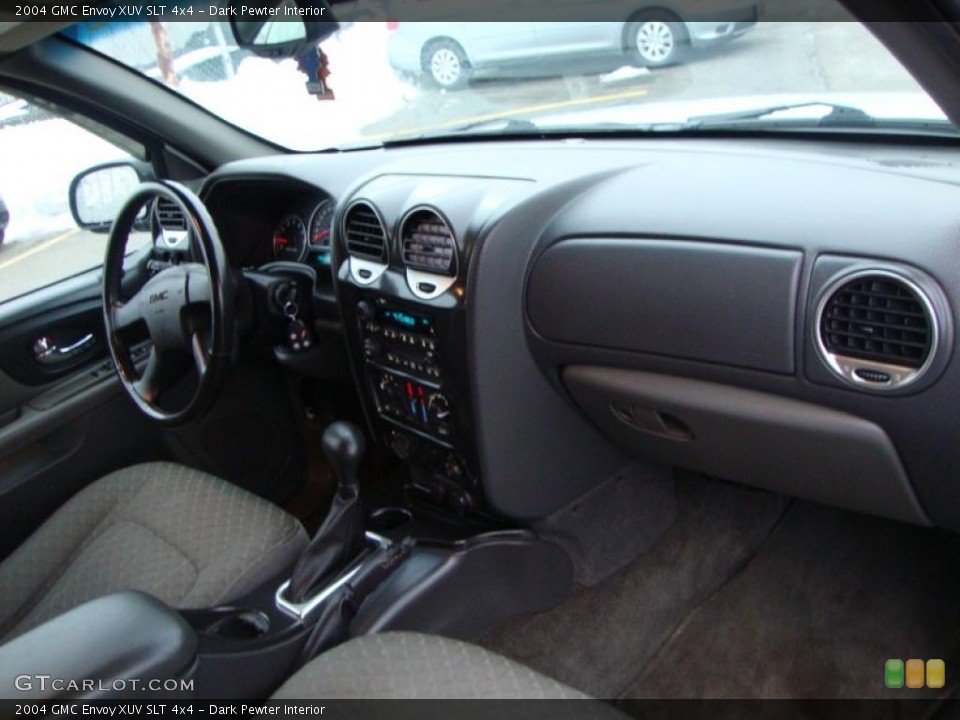 Dark Pewter Interior Dashboard for the 2004 GMC Envoy XUV SLT 4x4 #43233028