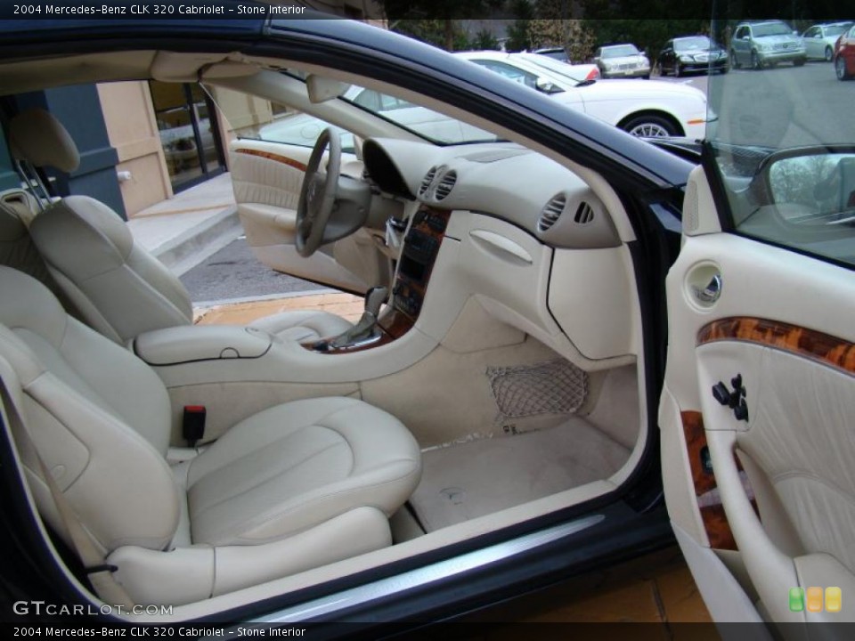 Stone Interior Photo for the 2004 Mercedes-Benz CLK 320 Cabriolet #43250054