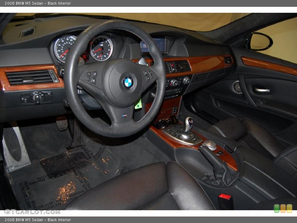 Black Interior Dashboard for the 2008 BMW M5 Sedan #43250958