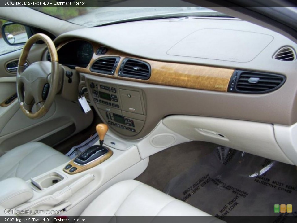 Cashmere Interior Photo for the 2002 Jaguar S-Type 4.0 #43279846