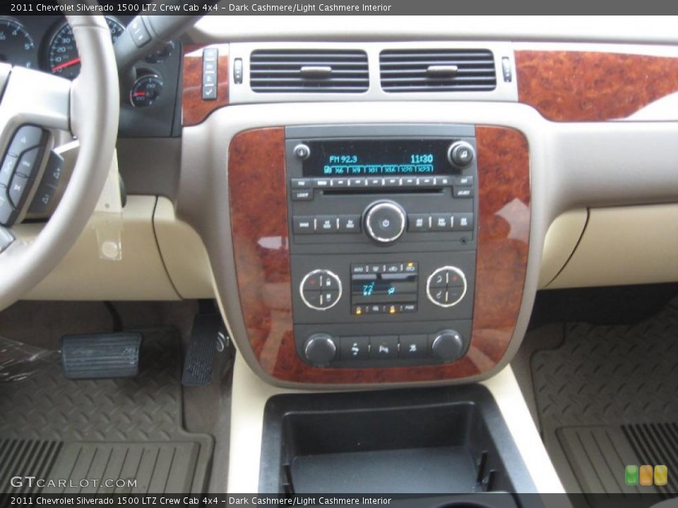Dark Cashmere/Light Cashmere Interior Controls for the 2011 Chevrolet Silverado 1500 LTZ Crew Cab 4x4 #43287088