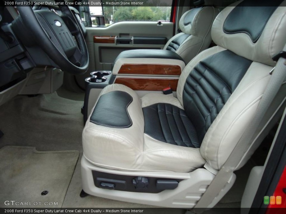 Medium Stone Interior Photo for the 2008 Ford F350 Super Duty Lariat Crew Cab 4x4 Dually #43287676